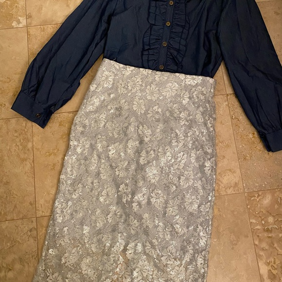 New York & Co. Eva Mendez Light Gray lace sequins skirt. Medium - Picture 3 of 9
